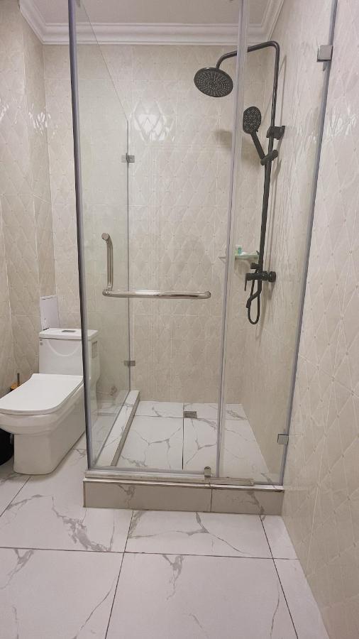 Khan Plaza Αλμάτι Εξωτερικό φωτογραφία